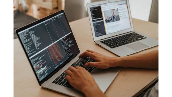 What are the main functions of customized development for food delivery mini programs?